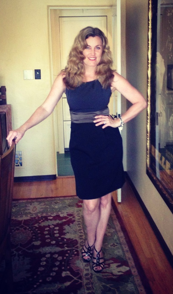 Dress #71. This is my very last dress! I purchased it for under 50$ at Zara. It always makes me feel trim and efficient.