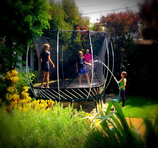 Girls on Trampolinepic2